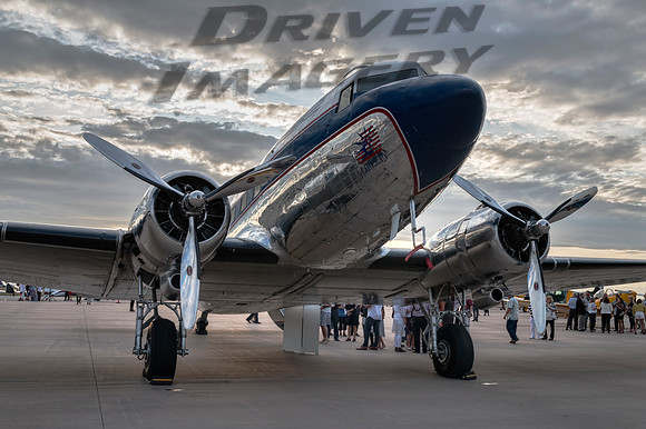 1942 Douglas DC-3 'Legend Airways' - 5