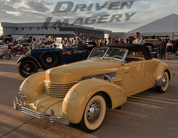 1937 Cord Supercharged Cabriolet - 9