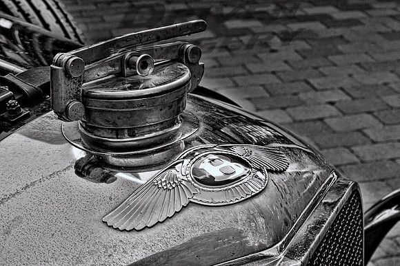 32 - 1929 Bentley 6-1-2 - 8 Liter - 1B&W