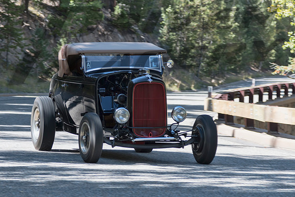 22 Frank Wallic - 1932 Ford Roadster - 4