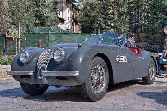 119 Perry Atha - 1953 Jaguar XK120 - 1