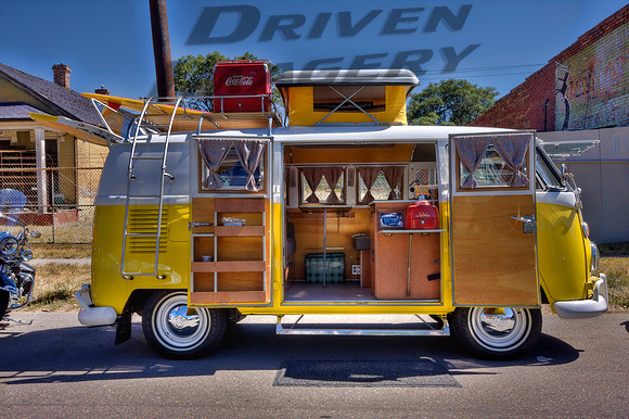 VW Bus - Side