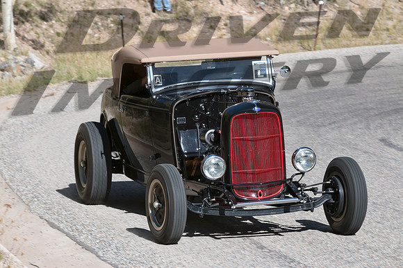 22 Frank Wallic - 1932 Ford Roadster - 1