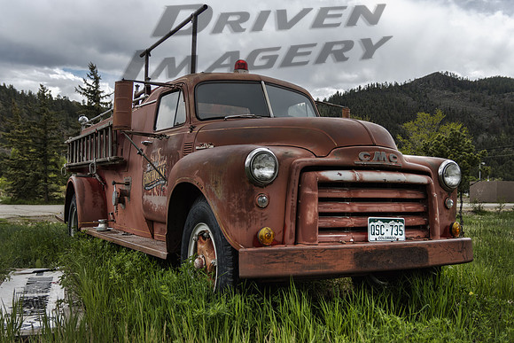 1948 GMC Pumper Firetruck at Candies Firehouse Restaurant - 2