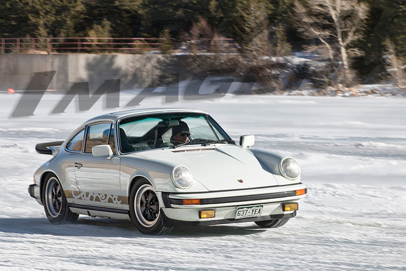 Porsche 911 Carrera - White & Gold - 15