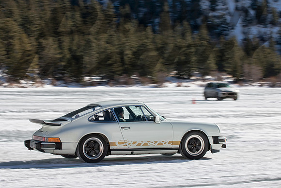 Porsche 911 Carrera - White & Gold - 19