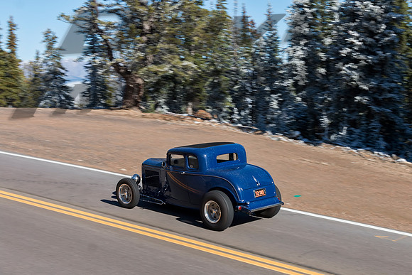 1932 Ford 5-Window Coupe - Blue - 2
