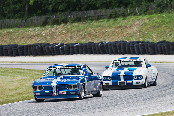 24 David Clemens - 1966 Chevrolet Corvair & 231 Michael LeVeque - 1966 Yenko Stinger - 1