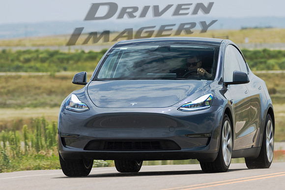 Tesla Model Y - 3