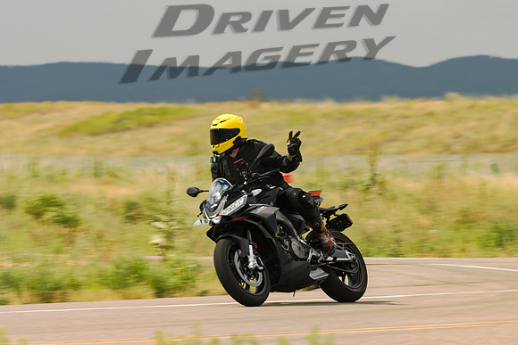Aprilia Tuono 660 Factory - 9