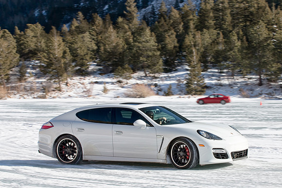 2013 Porsche Panamera GTS - White - 14