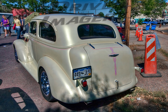 1938 Chevrolet Master Delux Sedan - Rear