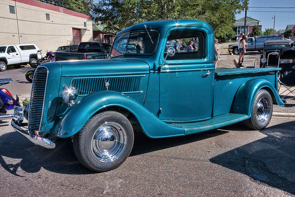 1937 Ford V8 Pickup - Blue