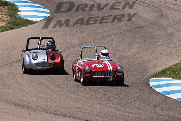 025 Mark Lessner - 1959 Austin Healey Sprite & 38 Mike Jones - 1967 MG Midget - 1