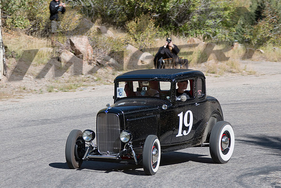 19 Tom Wentworth - 1932 Ford 5-Window Coupe - 1