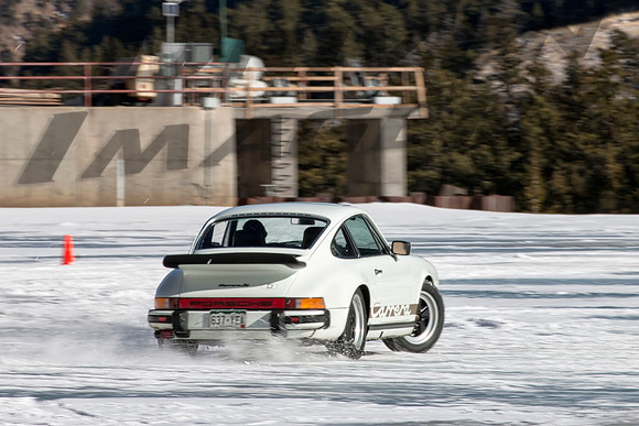 Porsche 911 Carrera - White & Gold - 17