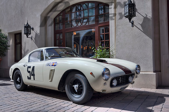 130 Chris Andrews - 1960 Ferrari 250 GT SWB Berlinetta Alloy - 3