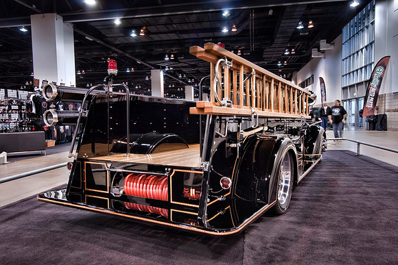 1944 Mack Fire Truck Rear