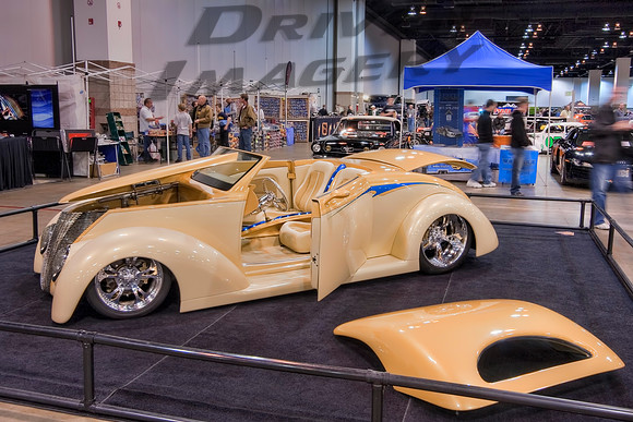 1937 Ford Cabriolet Kustom - Side